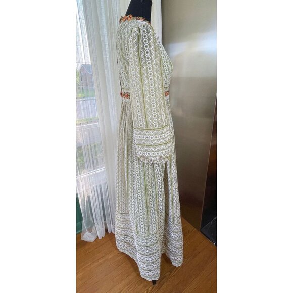 Vintage 60s prairie maxi dress, green organza flocked floral, lined - Picture 7 of 10